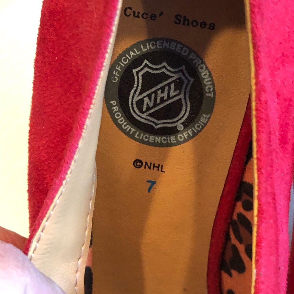 🏒RARE ‼️Like New NHL Chicago Black Hawks Sky High Design Platform Heels size 7 - Picture 7 of 9